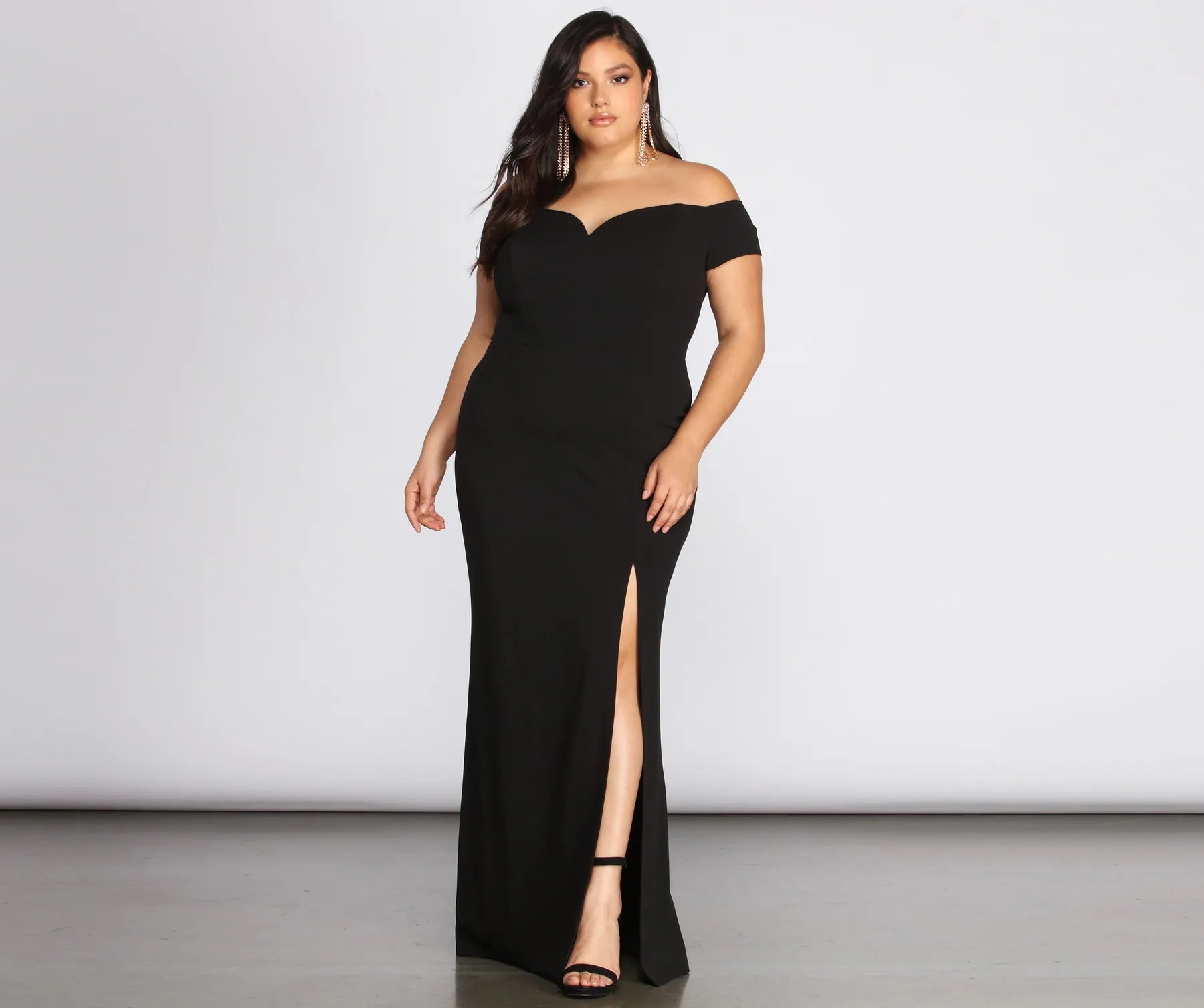 Vintage-Inspired Garments Comfortable Chic Plus Oriana Off-Shoulder Gown