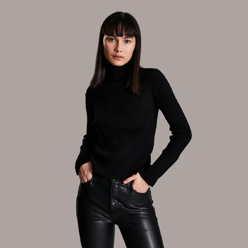 Women's Vacation Clothes Trend Alert Hadley Turtleneck (Caviar)