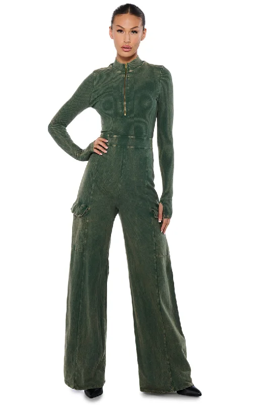 Fashionable Women's Casual Apparel Vintage Elegance KELLY QUARTER ZIP CARGO JUMPSUIT