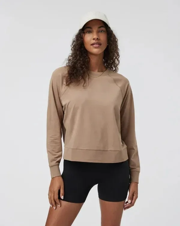 Women's Trendy Activewear Apparel Comfortable Clothes Women's Long Sleeve Halo Crew