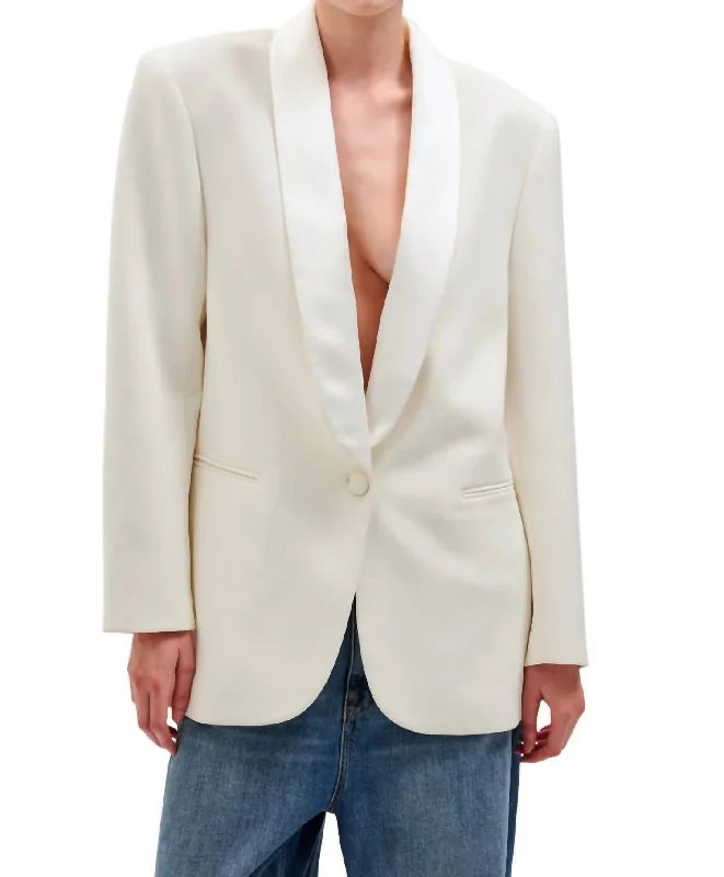 Stylish Outerwear Clothing For Women Crazy Price Slashing Everlan Blazer In Ivory